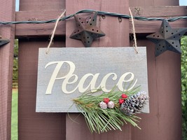 Christmas &quot; PEACE&quot; wall hanging decor - $10.95 CAD