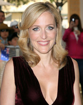 Gillian Anderson 8X10 Photo Candid On Red Carpet - £7.79 GBP