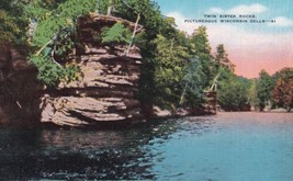 Twin Sister Rocks Wisconsin Dells WI Postcard C14 - £2.35 GBP