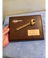 VINTAGE 1970 PLAYBOY CLUB FIRST PLACE FIX-A-PINTO PRONTO CONTEST PLAQUE ... - $16,800.05 MXN