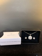 Avon CZ Elegant Necklace And Earring Gift set (1562) - £12.02 GBP