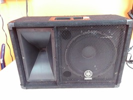 Yamaha SM12V Carpeted 12&quot; Professional Loudspeaker Monitor - £95.25 GBP