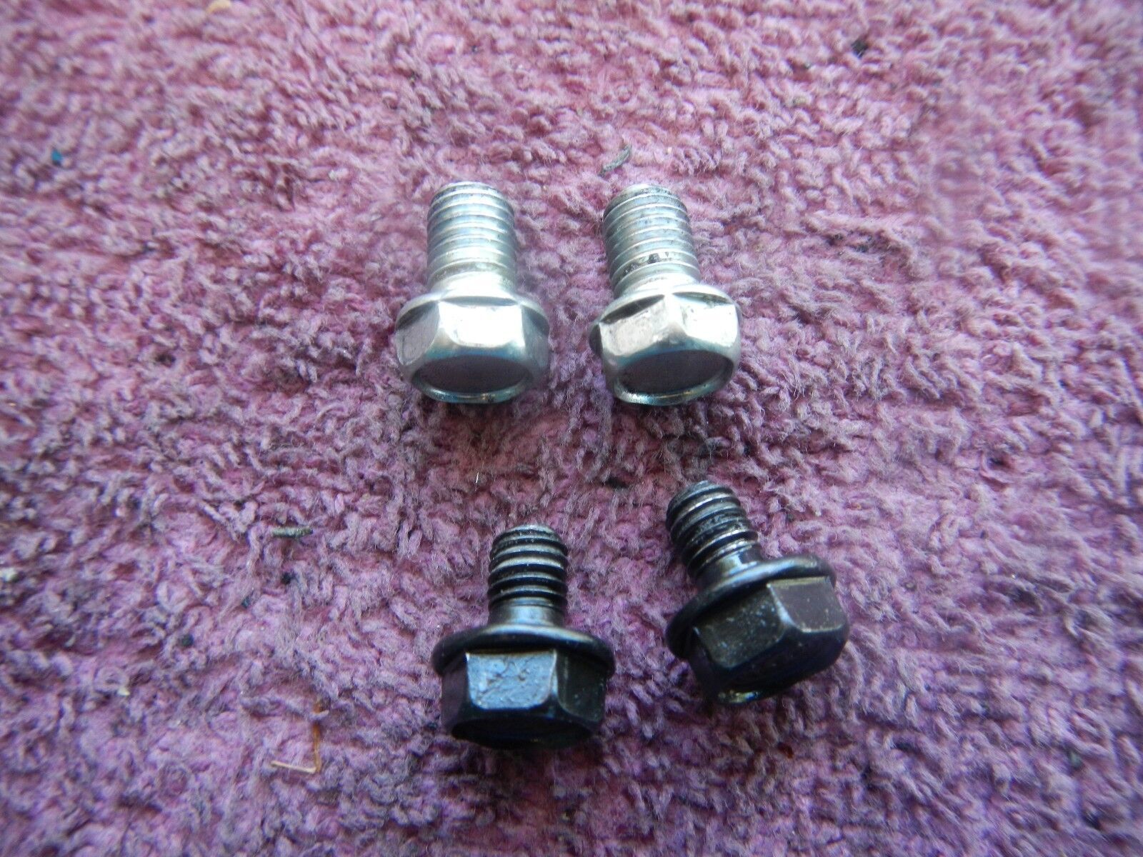 EXHAUST CAMSHAFT GEAR BOLTS 2004 HONDA CBR1000RR CBR1000 - $8.42