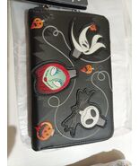 Loungefly Disney Nightmare Before Christmas Tree Lights GITD Zip Around ... - $38.22