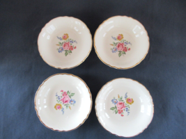 Vintage floral desert dishes bowl set of 4 gold trim round 5&quot; wide x 2 1/4&quot; high - £13.39 GBP
