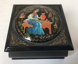Vintage Russian Black Lacquer Wooden Trinket Box Hand Painted Signed Hinged - £39.58 GBP