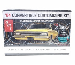 AMT 1/25 1964 Olds Cutlass F-85 Convertible - £21.11 GBP