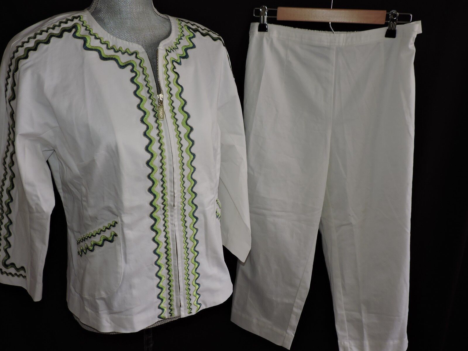 Primary image for Bob Mackie Wearable Art 2 Piece Pant Set White Jacket Cruise Summer Outfit Small