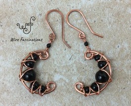 Handmade black onyx earrings: criss cross copper wire wrapped crescent moons - £23.98 GBP