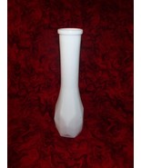 Vintage Bud Vase White Milk Glass Bud Flower Vase - £1.94 GBP