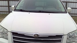 Hood Fits 08-10 TOWN &amp; COUNTRY 103814776 - $5,559.86 MXN