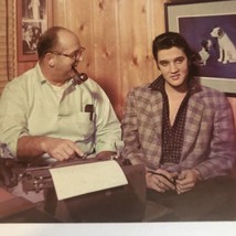 Elvis Presley Vintage Magazine Pinup Picture Elvis With Colonel Tom Parker - $4.94