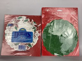 Vintage Paper Lace Doilies Christmas Poinsettia Green Holly 6&quot; NOS - $7.56