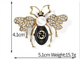 Honey Bee brooch Vintage Look Gold plated Retro Queen Celebrity Princess Pin New - £18.72 GBP