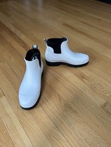 UGG Women&#39;s White Ankle Rain Boots - $1,199.43 MXN