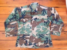 Vtg US Army Hot Weather Coat Woodland Camo Combat Pattern Med-Reg 47&quot; Chest - $36.99