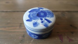 Antique Chinese Porcelain Trinket Jar 2.5&quot; x 1.5&quot; - $39.59