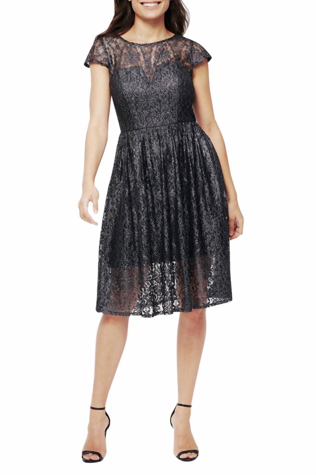 Kensie foil lace short sleeve fit and flare dress size 0 - $72.27