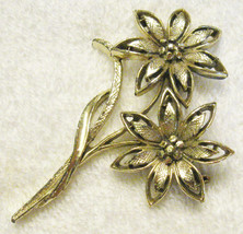 Flower Lapel Pin 2 3/4" Statement Brooch Fashion Jewelry VTG Gold Plated  - £15.79 GBP