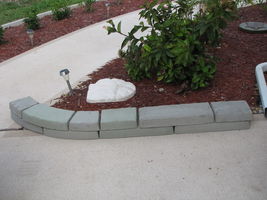 GE-7000 Garden Edging Lawn Landscape Molds (4) Make Stacked Concrete Walls Too image 6