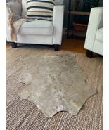 Mini Gold Metallic Cowhide Rug Average Size ~41 X 28&quot; (104X71 cm) - TABL... - €83,59 EUR
