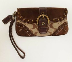 COACH SOHO Suede Signature Wristlet Studded Buckle Flap With Hangtag Brown Beige - £40.01 GBP