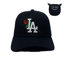 Los Angeles Rose White Trucker Hat in Black Mesh - £18.77 GBP