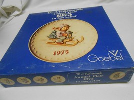 M.J. Hummel 7&quot; Annual Plate 1975 in bas relief Limited Edition West Germany  - £11.90 GBP