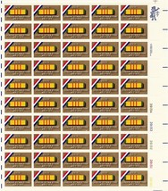 Honoring Vietnam Veterans Sheet of Fifty 15 Cent Postage Stamps Scott 1802 - £13.51 GBP