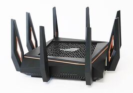 ASUS ROG Rapture GT-AX11000 Tri-Band Wi-Fi Gaming Router image 2
