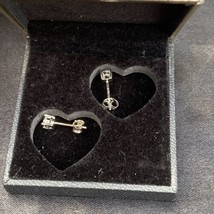 925 Silver Clear Crystal Swarvoski Stud Earrings With Box - £97.95 GBP