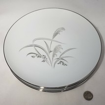 Set of 2 Wentworth China Silver Wheat 10.5&quot; DInner Plates #7514 Japan EUC - £14.90 GBP