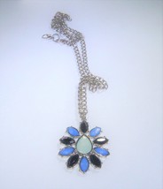 Necklace Chain Pendant Silver Tone Flower in Blue Tones 19&quot;+ Lobster Clasp - £3.00 GBP