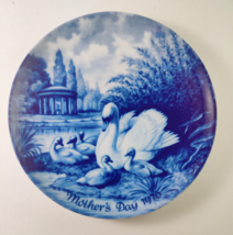Kaiser Porcelain Blue Mother&#39;s Day Plate 1976 Swans Pictured - 6TH Edition 7.6&quot; - £10.33 GBP