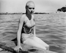 Sue Lyon wet in polka dot bikini sits by ocean Night of the Iguana 16x20 poster - £19.74 GBP