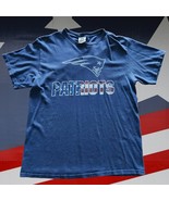 NFL New England Patriots Flag Stars Stripes Red Blue Majestic T-Shirt Sz... - €6,02 EUR