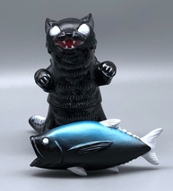 Max Toy "Death" Negora w/ Fish and Tank image 2