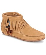 MINNETONKA CONCHO FEATHER SIDE ZIP BOOT - Camel - Size 7 - $39.37 CAD