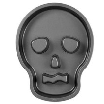 Wilton Skull Cake Pan Halloween non stick Day of The Dead Party Treat Zombie - £12.65 GBP
