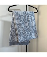 Vera Bradley Blue White Knit Scarf - $464.90 MXN