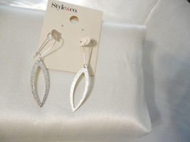 Style &amp; Co. 1-1/2&quot; Silver Tone Dangle Drop Fish Hook Earrings Y504 - $5.78