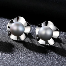 Pearl Flower Earrings S925 Silver Freshwater Steamed Bread Beads Small Flower Si - £21.71 GBP