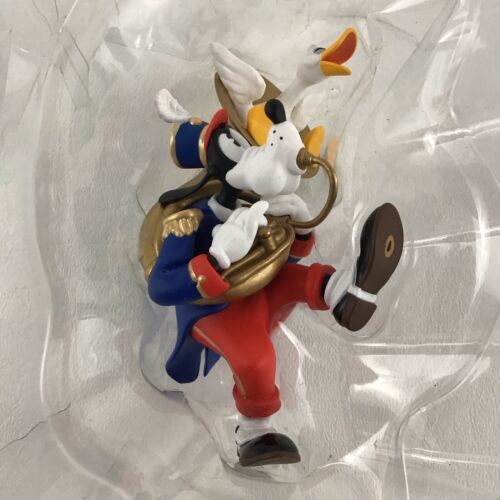 Primary image for Hallmark Keepsake Ornament Disney Goofy Toots The Tuba Mickey's Holiday Parade