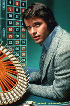 Robert Urich photo posing Vegas Roulette and blackjack tables 11x17 Mini Poster - £10.21 GBP