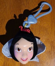 McDonald&#39;s Happy Meal Toy Keychain Snow White Seven Dwarfs Snow White #4 CLEANED - £5.07 GBP