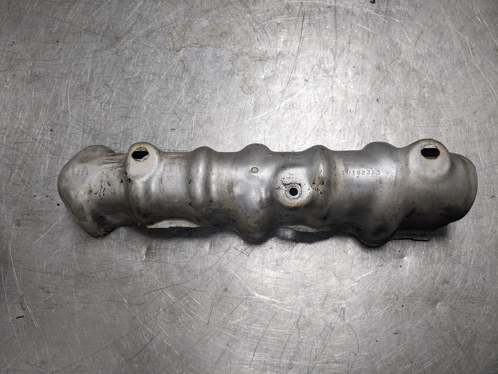 Left Exhaust Manifold Heat Shield From 2000 Chevrolet Lumina  3.1 10182323 FWD Item image 2