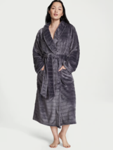 New VICTORIA&#39;S SECRET Women&#39;s Long Plush Cozy Robe Striped Gray XL/XXL - £70.60 GBP