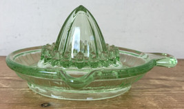 Vintage Antique Depression Green Glass Citrus Manual Juicer Reamer W/ Po... - $39.99