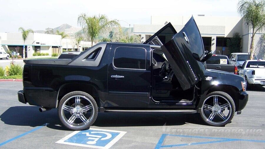 Chevrolet Avalanche 07-10 Direct Bolt on Vertical Doors Inc kit lambo do... - $1,166.60