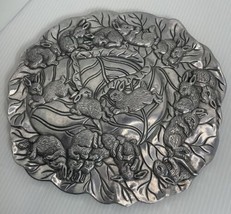 Arthur Court Round Hot Plate Tray Rabbit Pattern 8.5&quot; Metalware 1990 Easter - $16.82